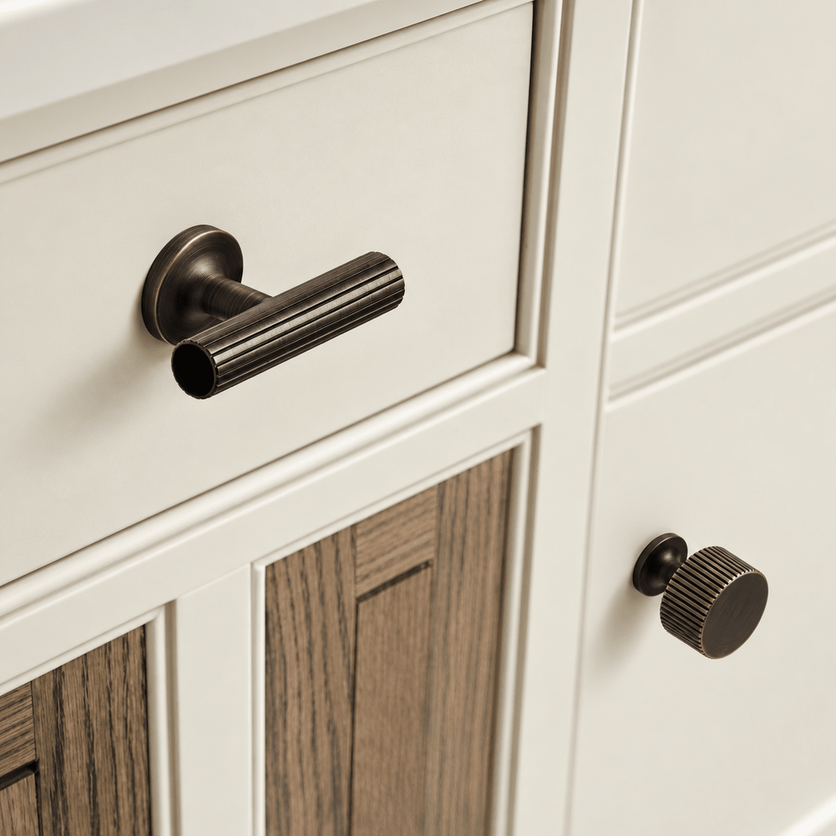 Solid Brass Cabinet Handle – Antique Brass – Rigato Collection - Bergamo Design