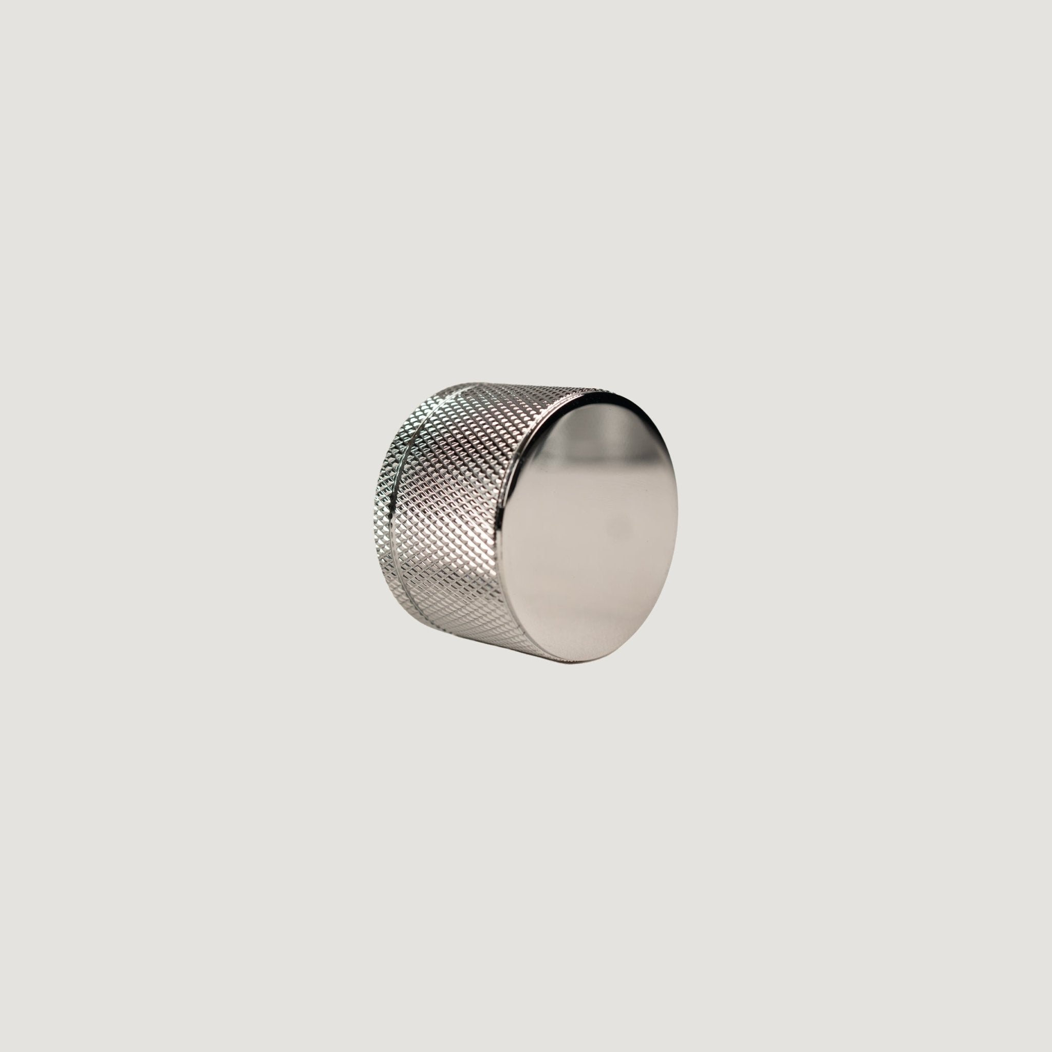 Pomello solid brass door knob with smooth brushed face and knurled sides, Polished Nickel, Bergamo Design